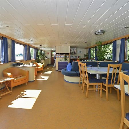 Ms Mecklenburg Hotelschiff Berlin Extérieur photo